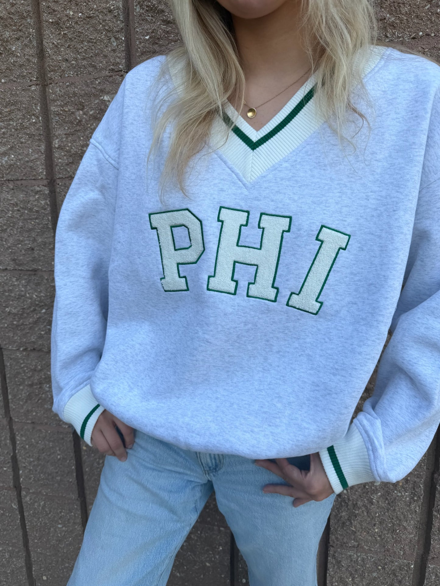PHI Vneck-green